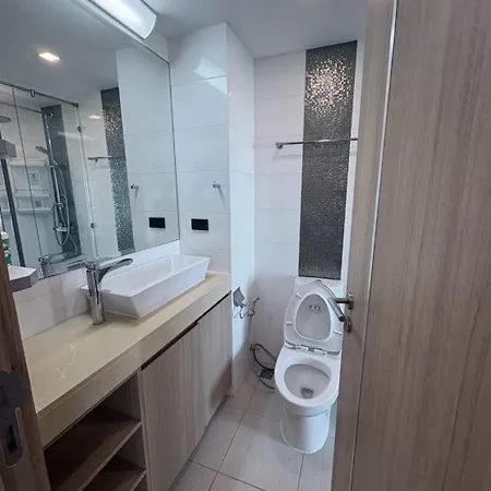 Tropicana Garden - Sea View Modern Apartment