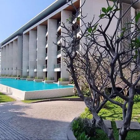 Luxe Beachfront With Pool Access * Pattaya