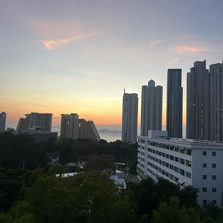 Apartment Tropicana Garden - Sea View Modern