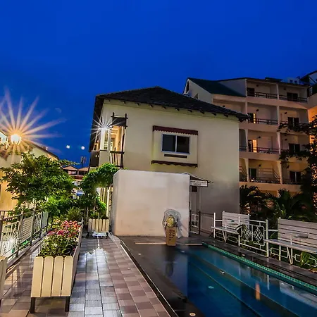 Sutus Court 3 Hotel 3*