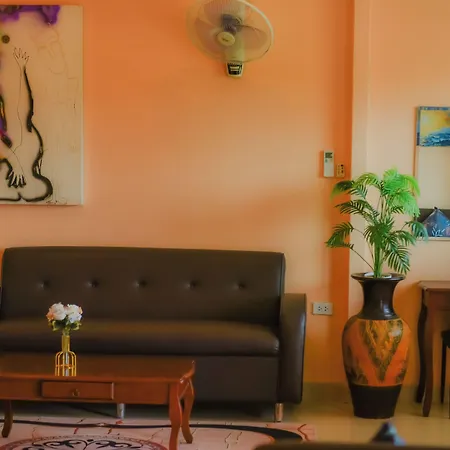 Phratumnak Hill Guest House Pattaya