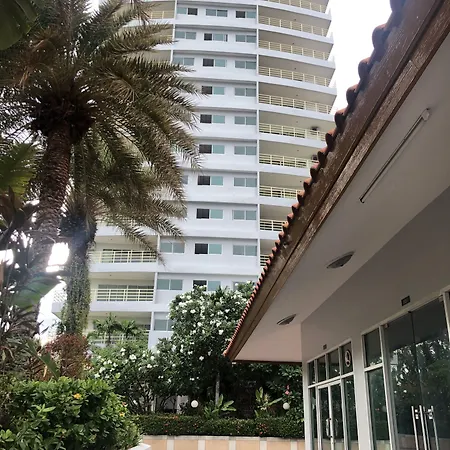 Hotel View Talay 6 By Honey Pattaya