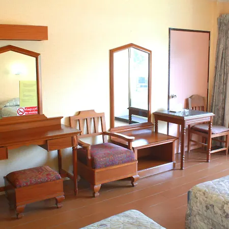 Garden Hotel 3*