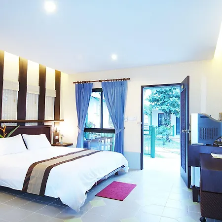 Garden Hotel 3*
