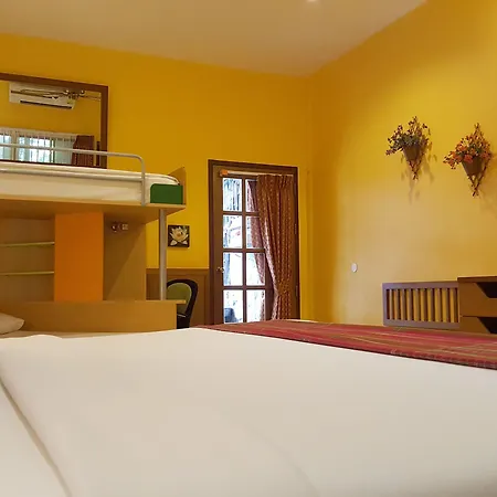 Birds And Bees Resort Pattaya