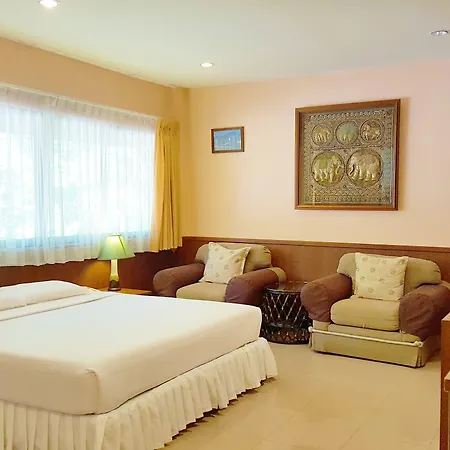 Birds And Bees Resort Pattaya