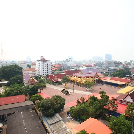 โนวา เอ็กซ์เพรส โฮเทล โรงแรม
