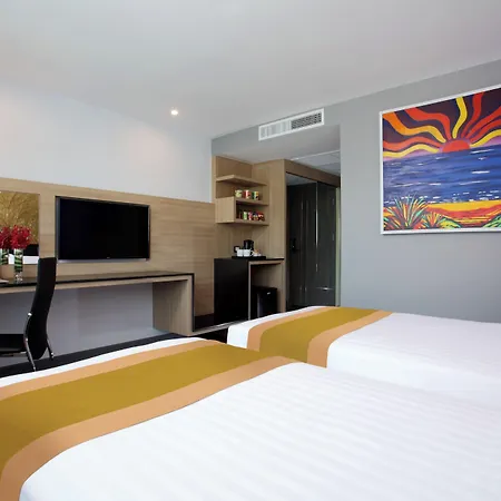 โนวา เอ็กซ์เพรส โฮเทล โรงแรม Pattaya