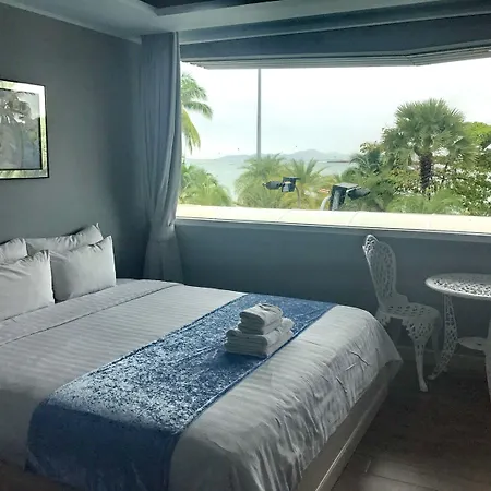 เดอะ บีช ฟร้อนท์ รีสอร์ท, พัทยา โรงแรม 3*