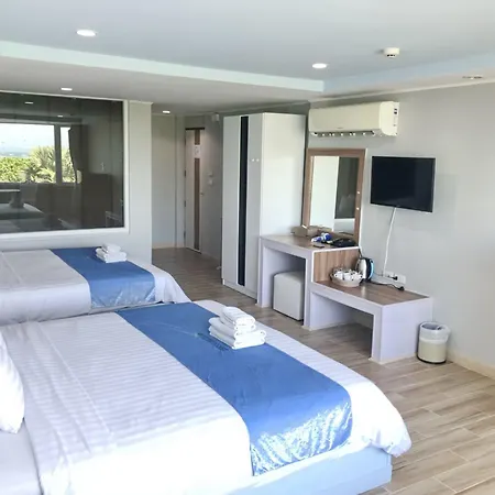 เดอะ บีช ฟร้อนท์ รีสอร์ท, พัทยา โรงแรม