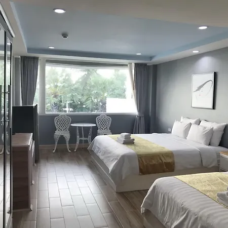 เดอะ บีช ฟร้อนท์ รีสอร์ท, พัทยา 3*