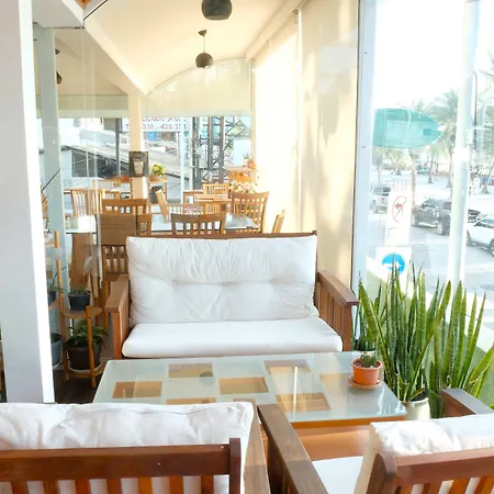 เดอะ บีช ฟร้อนท์ รีสอร์ท, พัทยา โรงแรม
