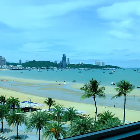 เดอะ บีช ฟร้อนท์ รีสอร์ท, พัทยา Pattaya