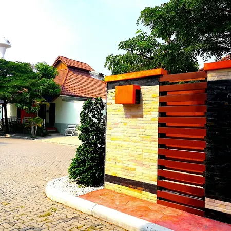 Hotel Nice Resort Pattaya 3*