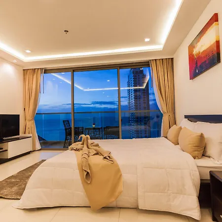 Wongamat Tower 1 Bedroom Apartment *