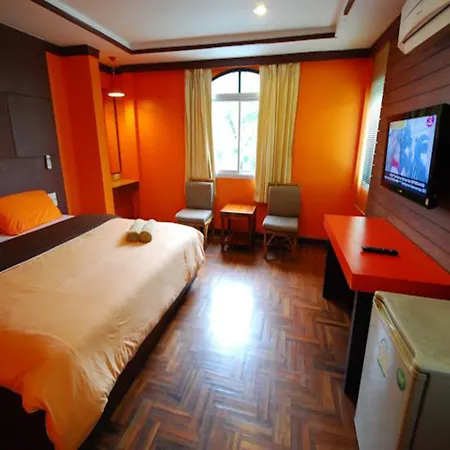 เดอะปาล์ม ดีไลท์ ลอร์จ โรงแรม Pattaya