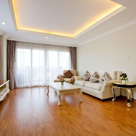 Hotel Lk Noble