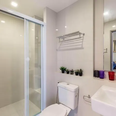 The Base - Large Luxury, 1 Bedroom, Sea View - Centre - 963 อพาร์ทเม้น *