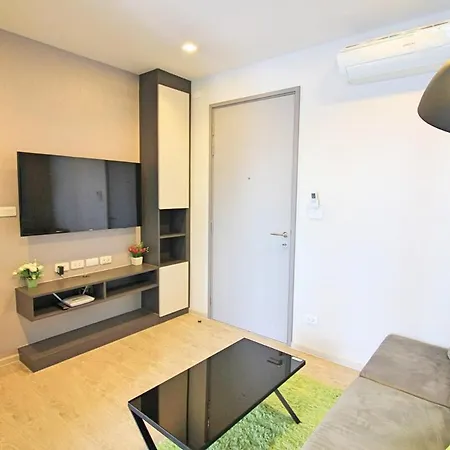 The Base - Large Luxury, 1 Bedroom, Sea View - Centre - 963 *