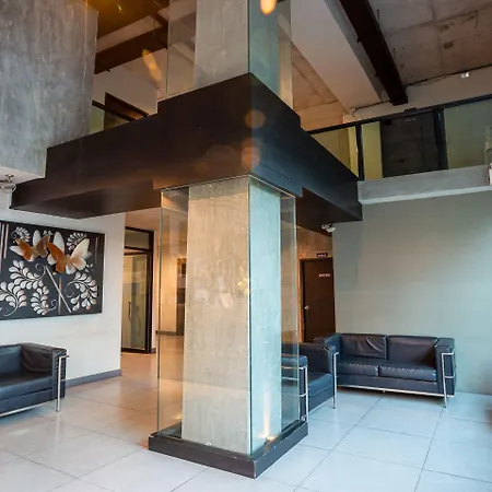 B2 South โรงแรม