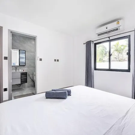 วิลล่า 35 Wongamat 4br, 300m From