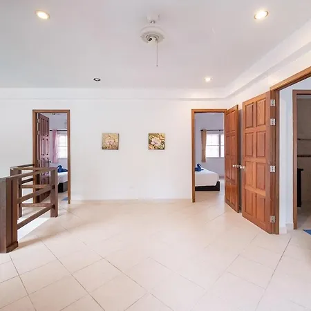 53 Wongamat 4br, 300m From The วิลล่า