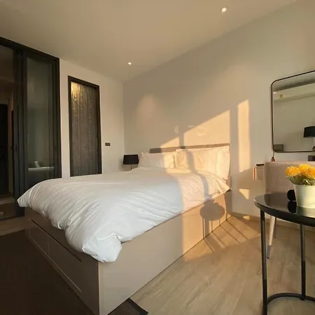 อพาร์ทเม้น Edge Pattaya-skyline Retreat *
