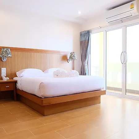 Hotel D 3*