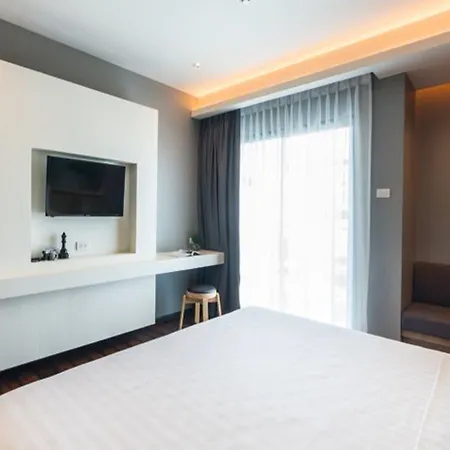 โรงแรม Sea Me Spring Tree (adults Only)