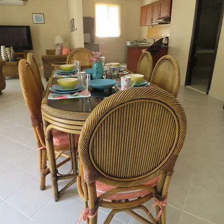 Aparthotel Butterfly Garden Boutique Residences: Luxury & With Full Amenities