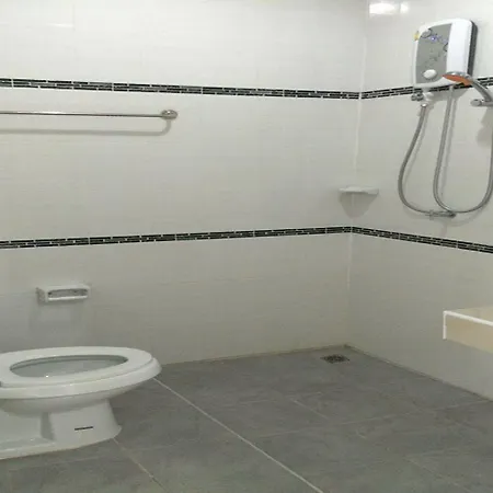 โอโย 75389 แพนโดร่า เฮาส์ โรงแรม 2*