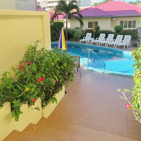Butterfly Garden Boutique Residence: Luxury With Baths 4*
