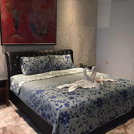 Koenig Mansion โรงแรม Pattaya
