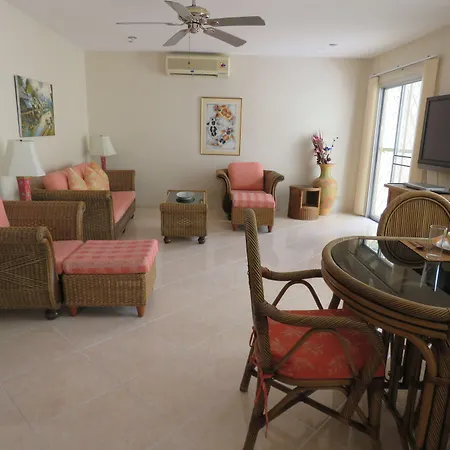 Butterfly Garden Boutique Residences: Luxury & With Full Amenities 3*