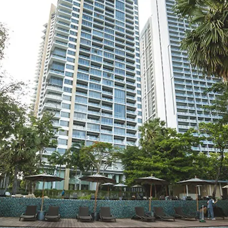 Hotel Northpoint Luxury Grandisvillas