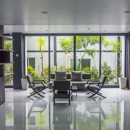 Unique Regency 4*