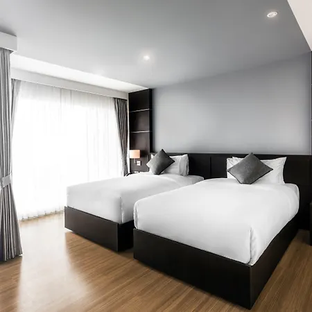 โรงแรม Unique Regency 4*
