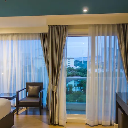 Unique Regency โรงแรม 4*