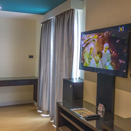 Unique Regency โรงแรม
