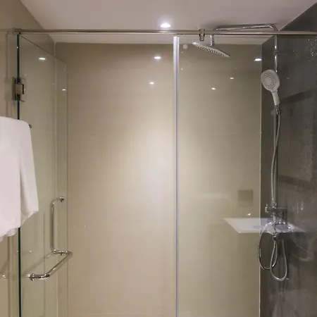 Unique Regency 4*