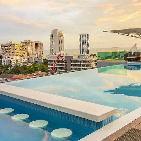 Unique Regency โรงแรม
