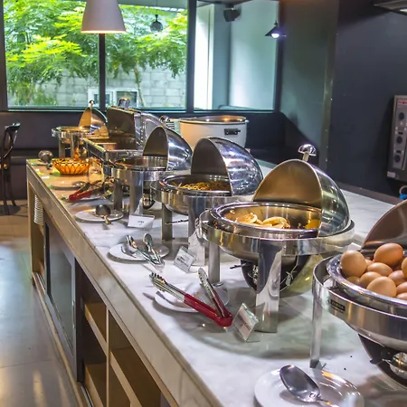 Unique Regency โรงแรม 4*