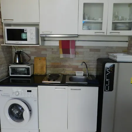 Neocondo 3*