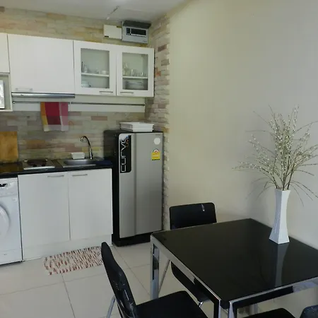 Neocondo Hotel 3*
