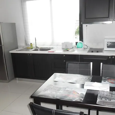 Hotel Neocondo 3*