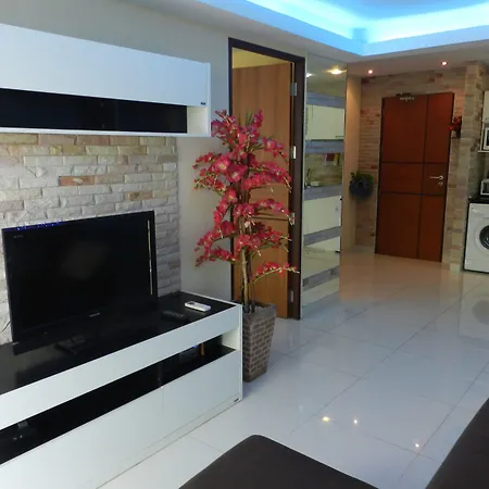 Neocondo
