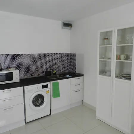 Hotel Neocondo 3*