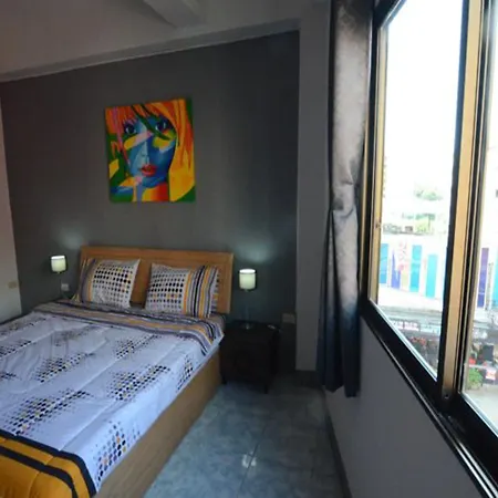 บ้านพัก Bua Khao Paradise 3*