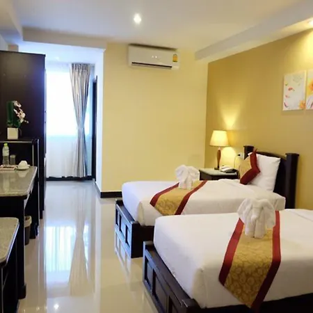 The Grand Day Night โรงแรม
