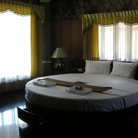 Two Tiger & Resort